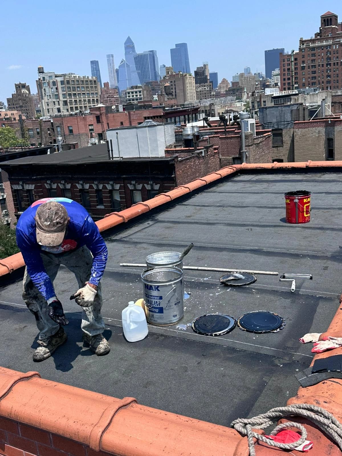 Roof leak repair in Manhattan by SAS Roofing & Waterproofing